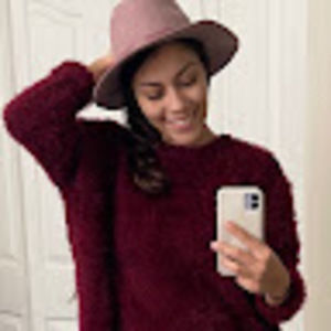 Meet your Posher, Carolyn